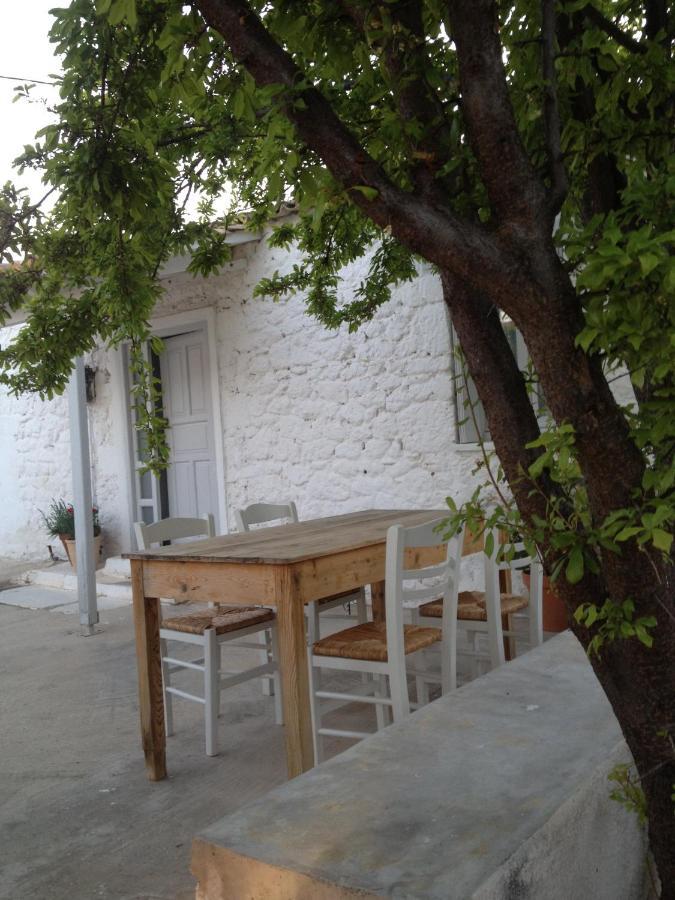 Aνεξάρτητη Παραδοσιακή Πέτρινη Κατοικία Corinth Екстериор снимка